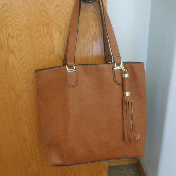 Steve Madden Handbags - Steve Madden Purse!